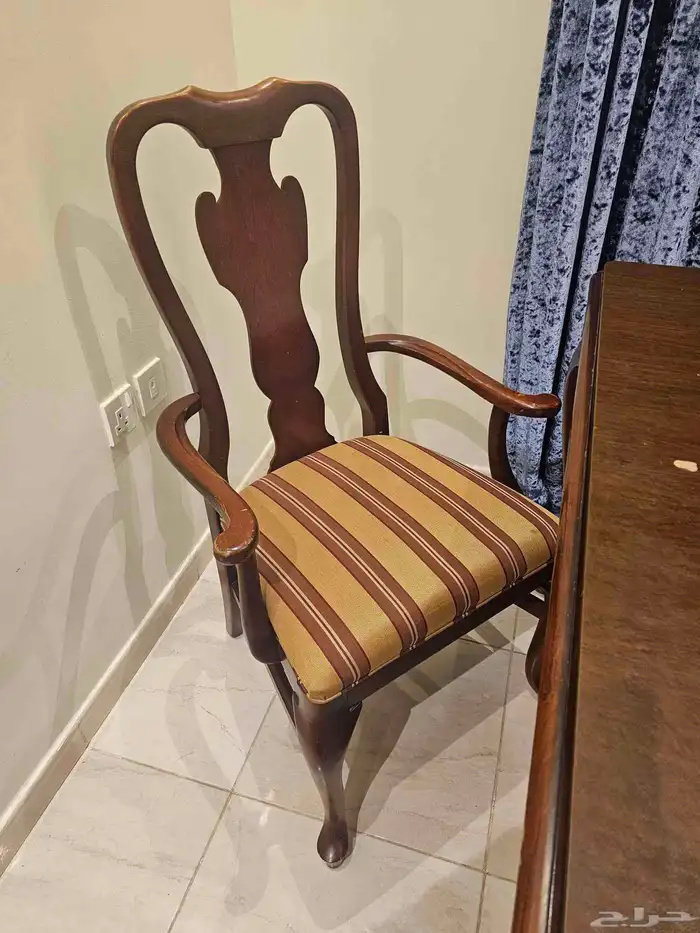 اثاث بيت للبيع كنب ايكيا طاوله طعام 2