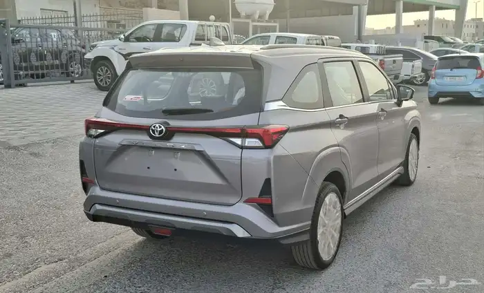 تويوتا فيلوز GLX 2025 2