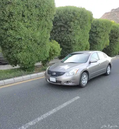 التيما موديل 2011 فئة استاندر للبيع 1