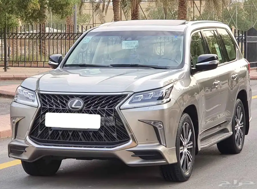لكزس 2018 LX570 فل سعودي 0