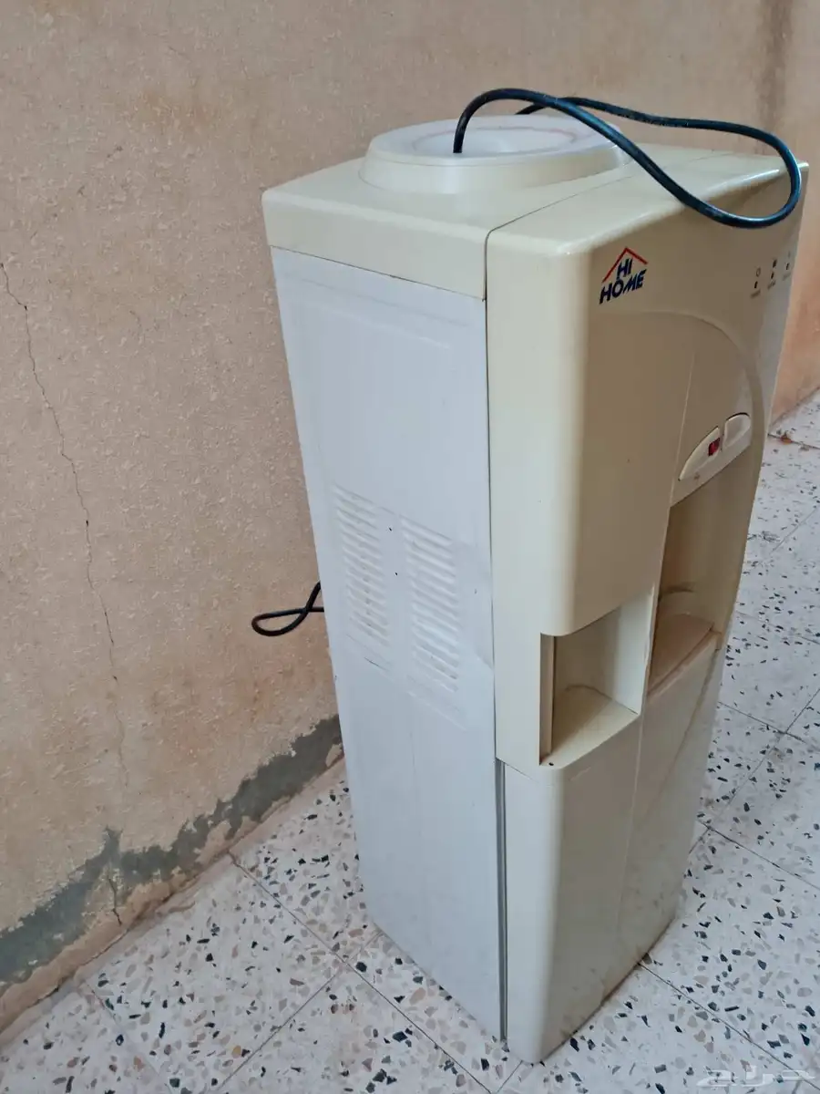 براد موية ينقط موية بس التبريد ممتاز 1