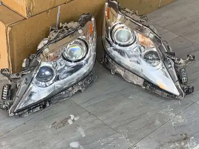 عدسات زنون لمبات انوار محولات غطيان شمعات واسطبات السيارات ا 16