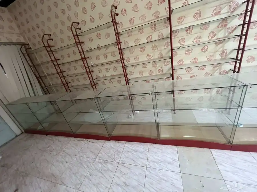 ديكور محل للبيع 2