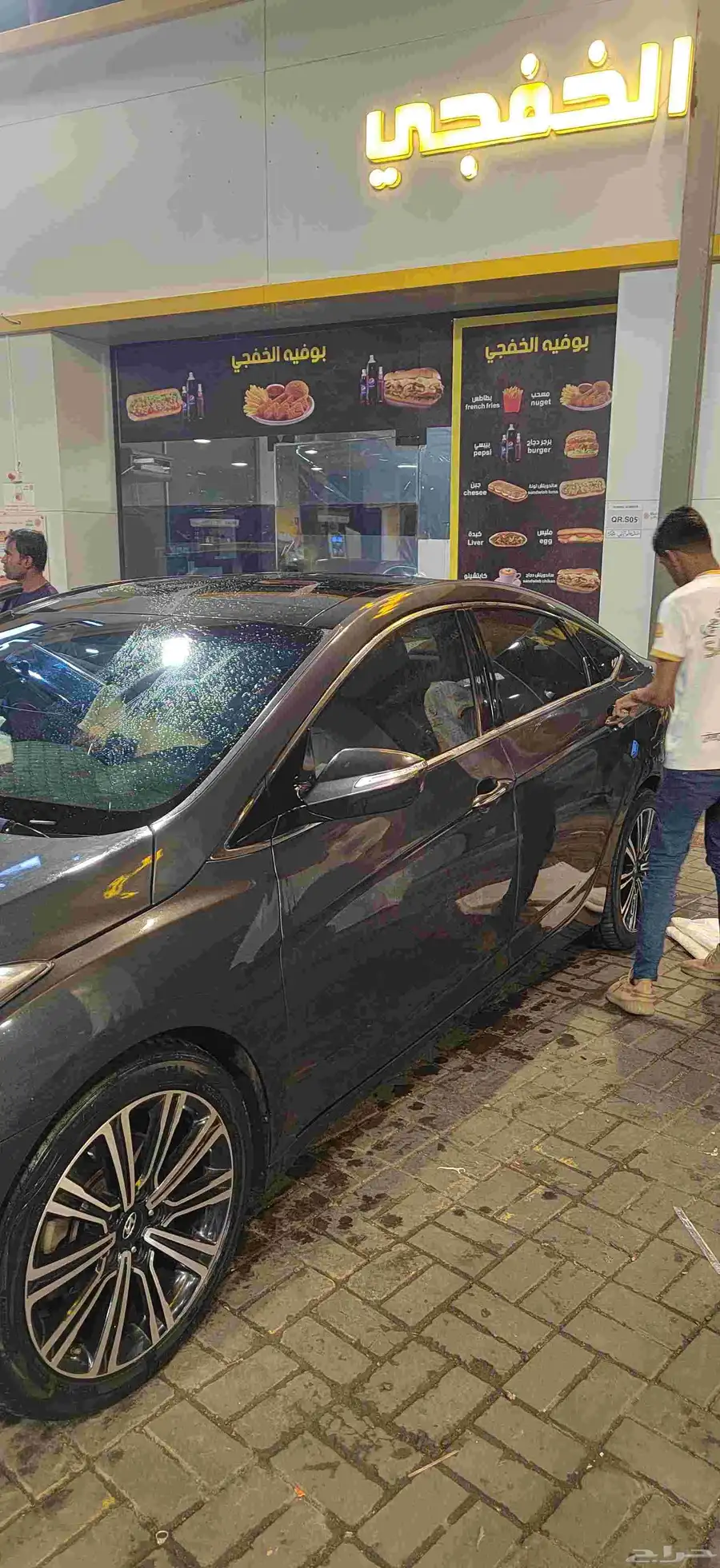 Hyundai i40 model 2016 km320k you buy and drive.. 0