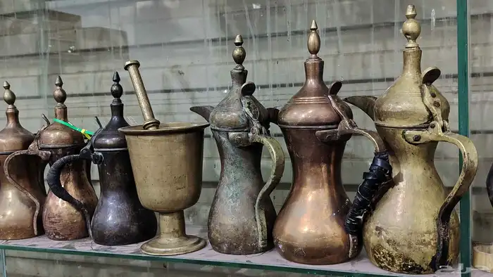دلال ونجر وكتب 1