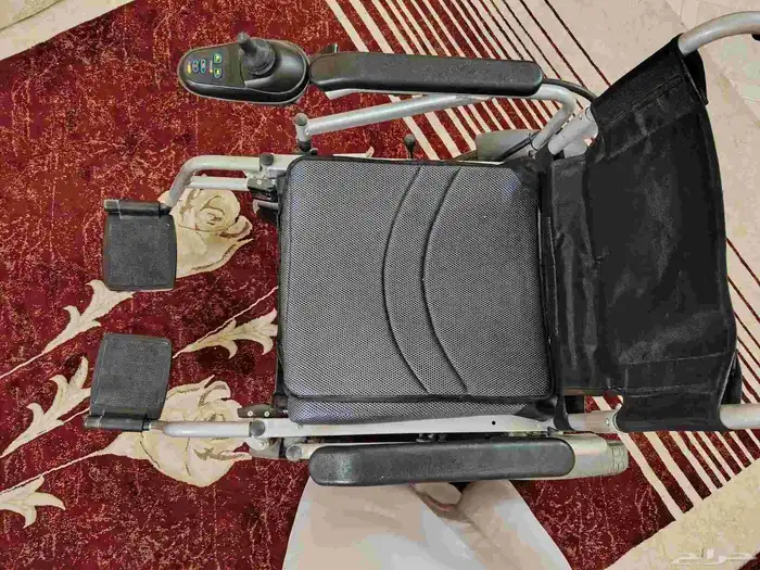 عربيه كهربائيه لكبار السن 4