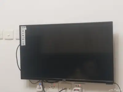 شاشه مكسوره 32 بوصه 1