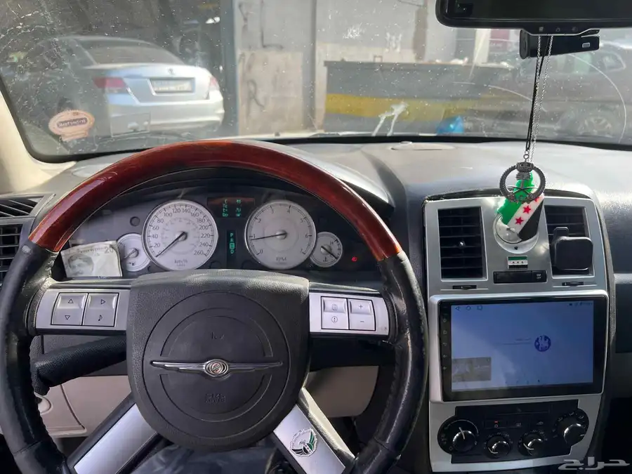 كرايسلر c300 8