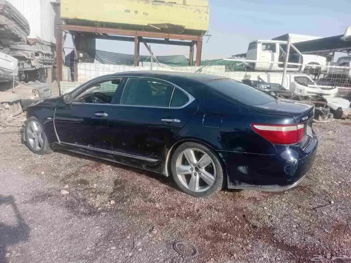 تشليح لكزز Ls 460L 2007 5