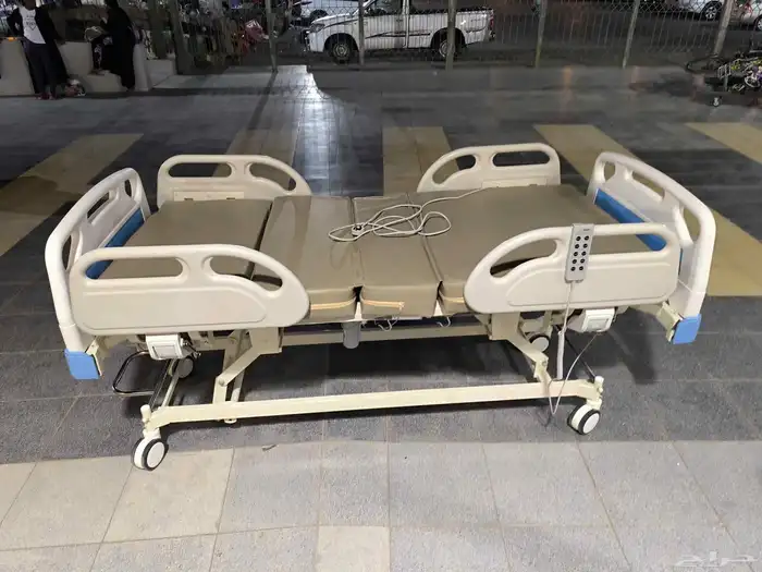 سرير طبي كهربائي فرشه معا مرتبه 0