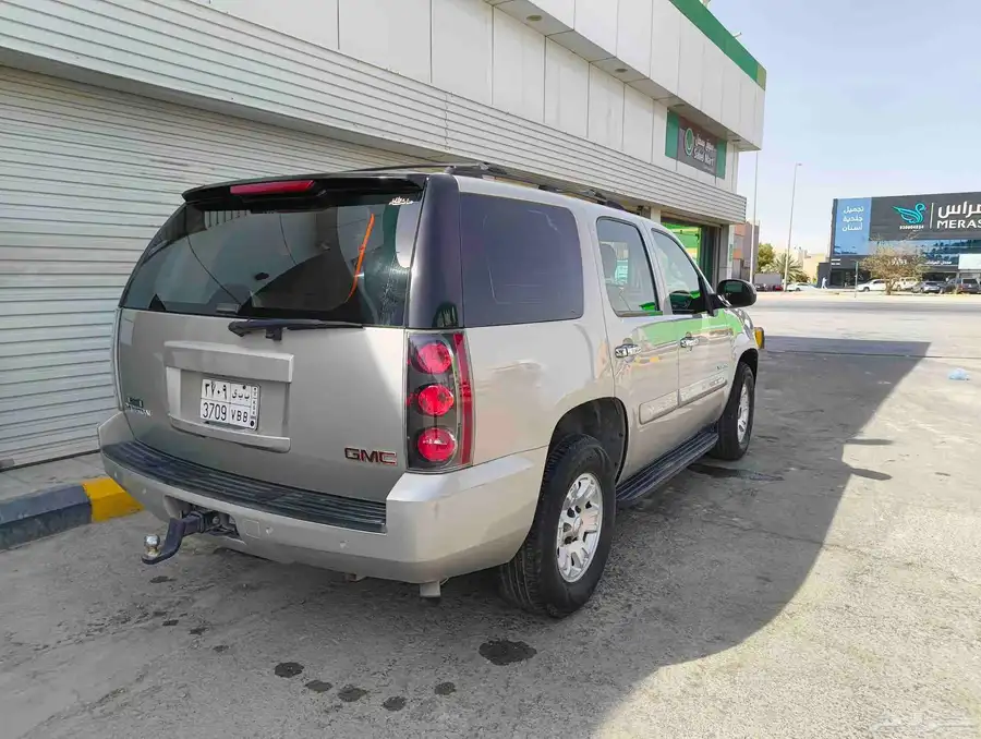 يوكن 2007 دبل ممشى 200 الف 1
