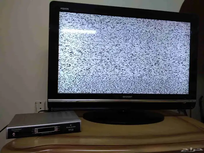 على السوم غرفه نوم ودولاب وتلفزيون 3