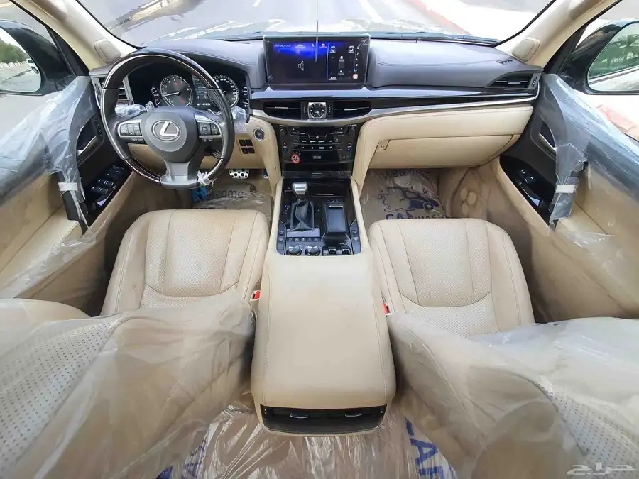 لكزس 2018 LX570 فل سعودي 17
