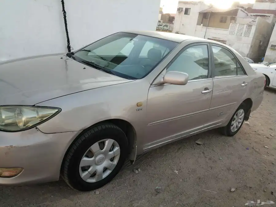 تويوتا كامري 2005 للبيع 3