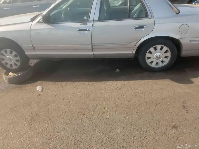 فورد ماركيز 2004 تشليح الحمدانية قطع غيار فقط 1
