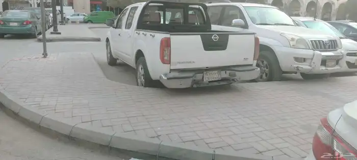 NAVARA 2008 1