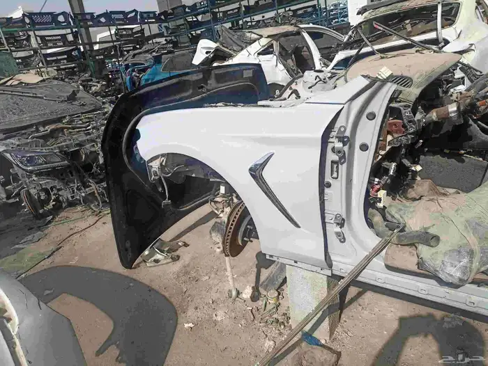 رفرف يسار جنسس g70 2020 0