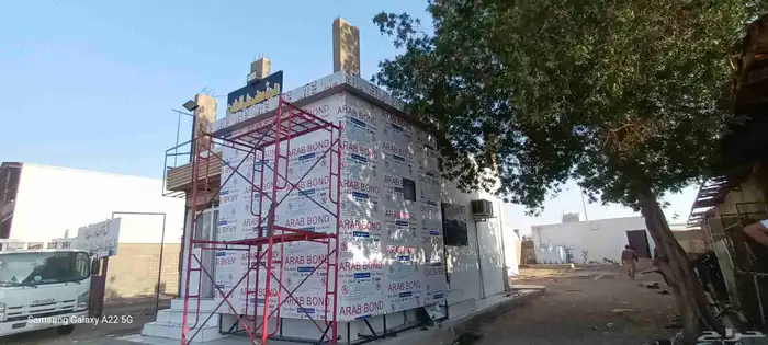 تركيب لوحات حروف بارزة بنر استيكرات صيانة لوحات واجهات كلادن 0