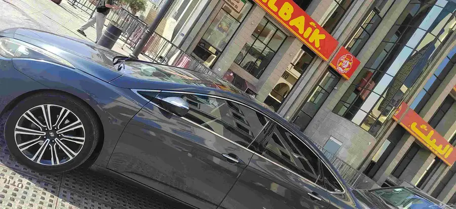 Hyundai i40 model 2016 km320k you buy and drive.. 2