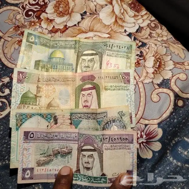 فلوس قديمه اللي خاطره فيها يتوصل معي 0