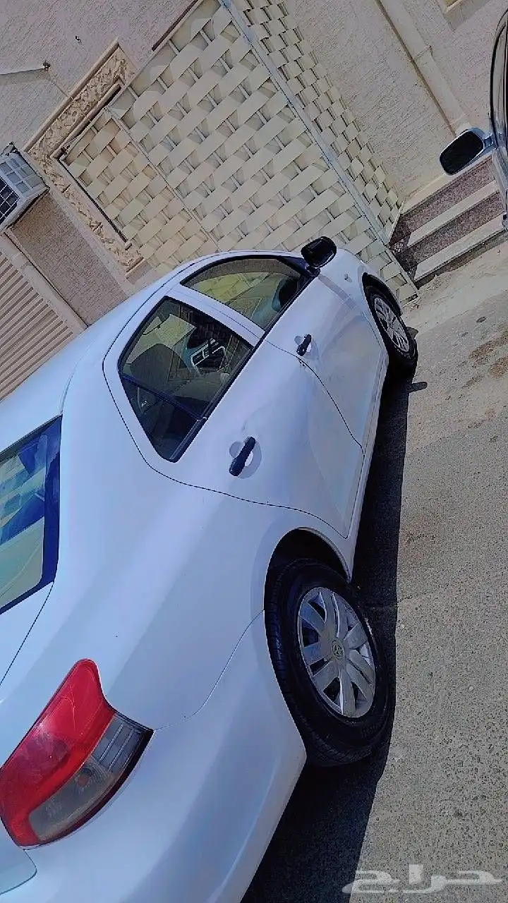 يارس ابيض للبيع مكينه وقير وشاص على الشرط 0