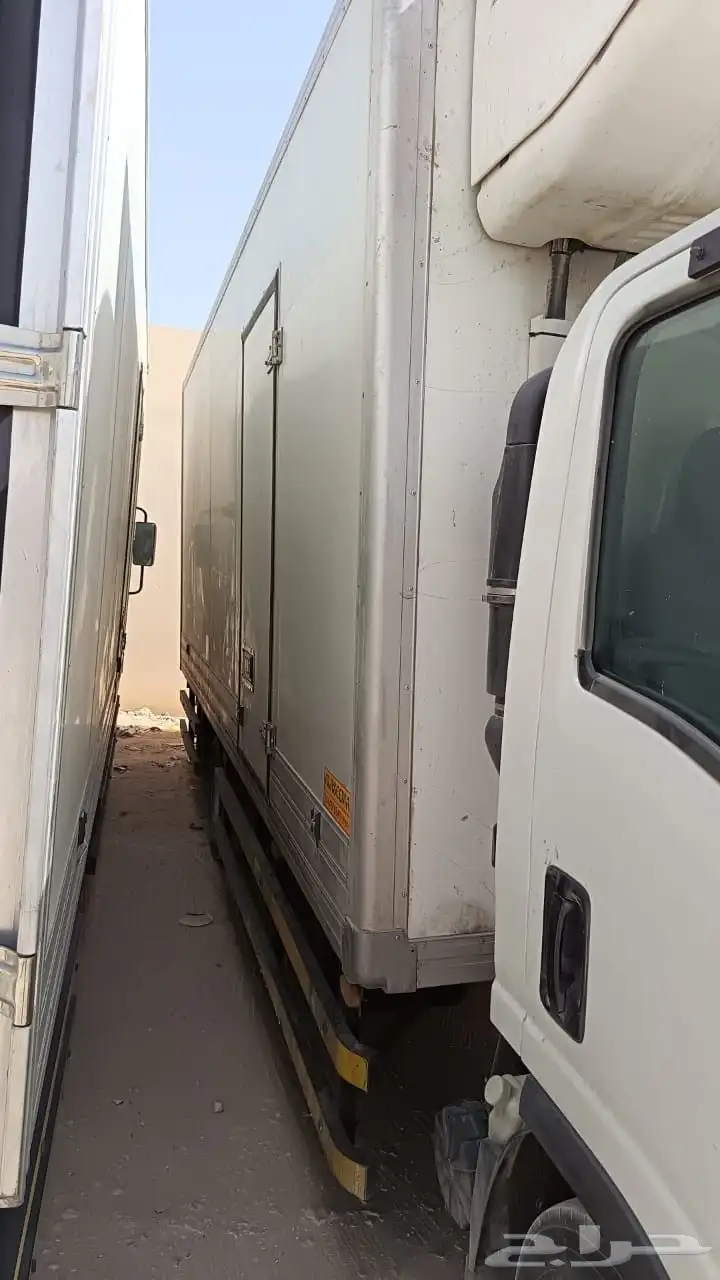 دينا ايسوزو 6 طن تبريد و تجميد للإيجار أو الرحلات 3