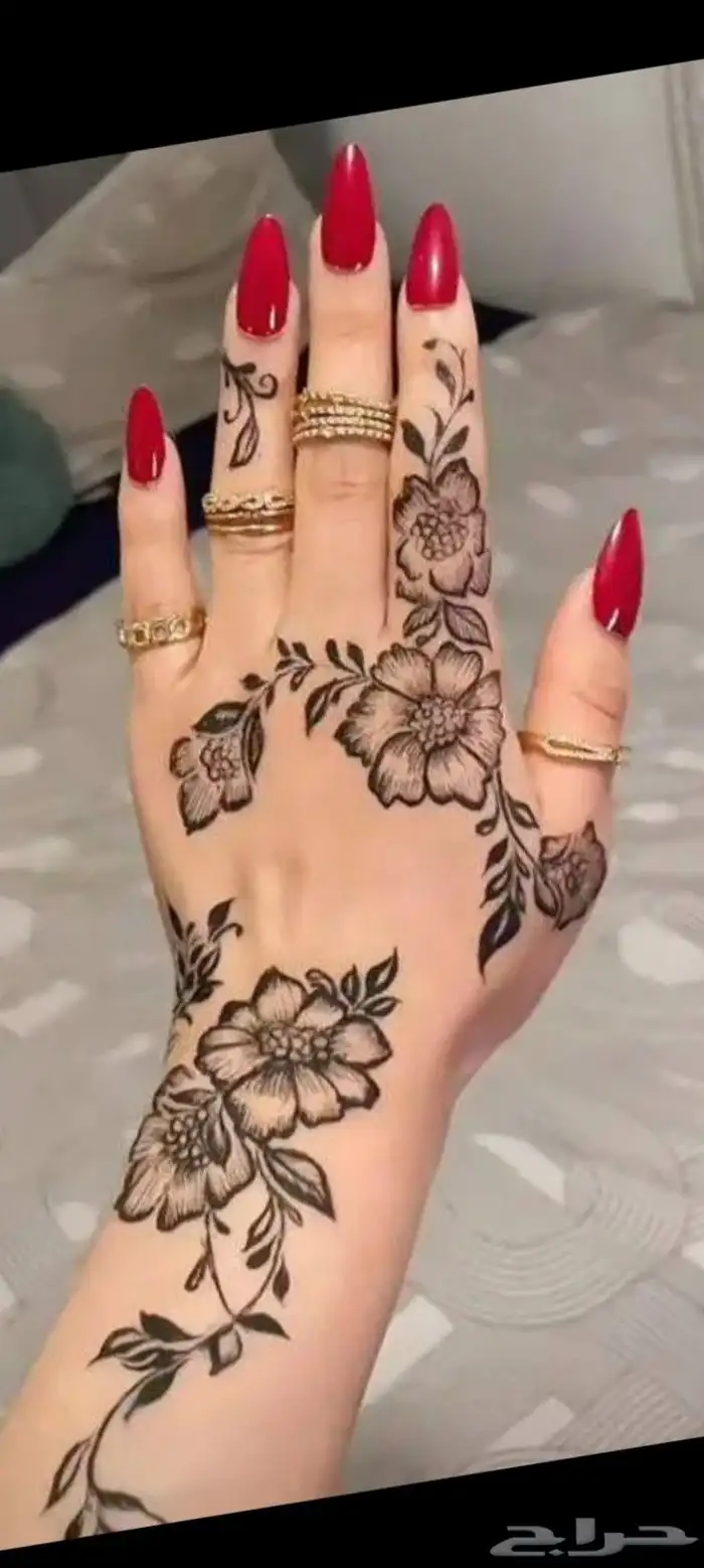 حناء نقش ودلكه سودانيه مع متخصه وحلاوه جسم وميكب واستشوارشعر 0