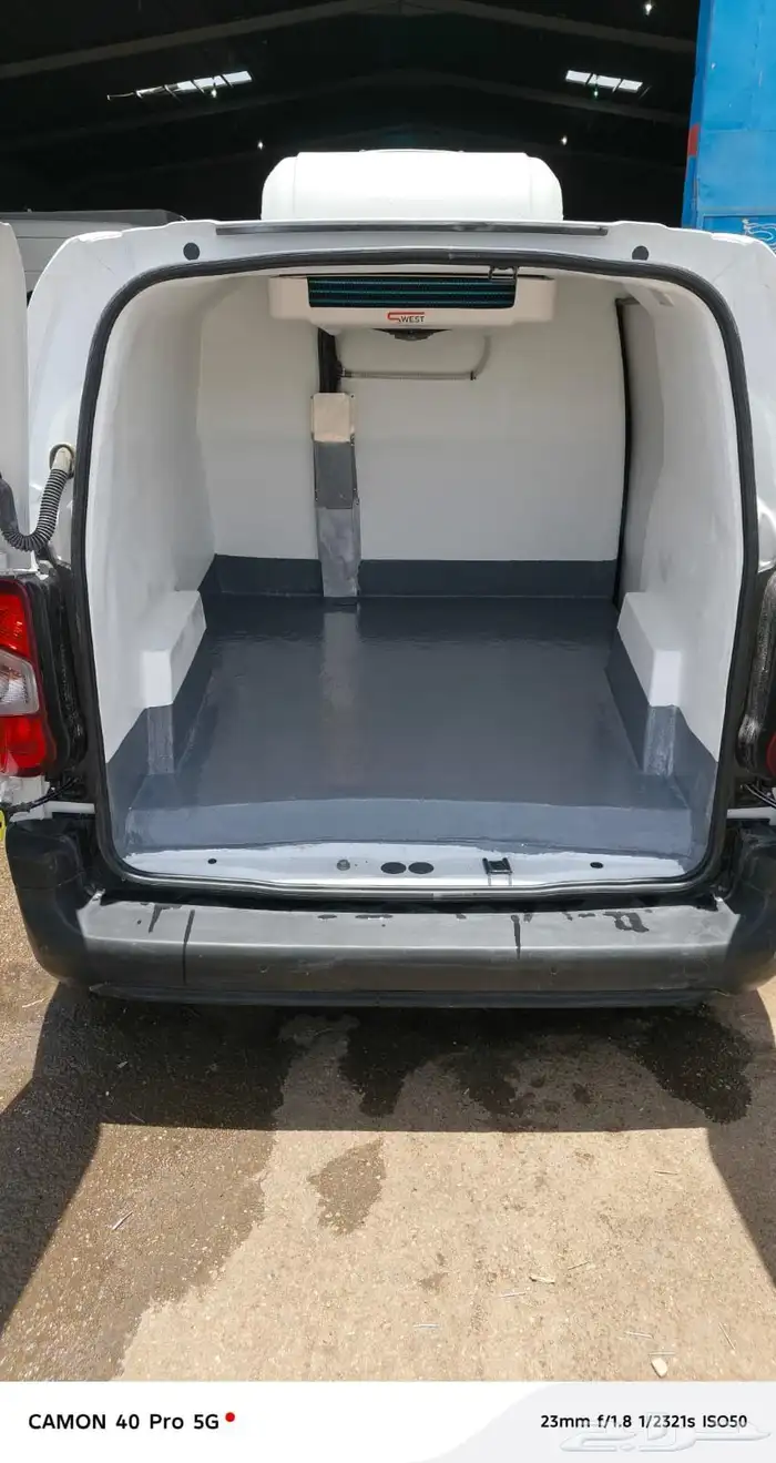 تم الانتهاء من عزل فان مع تركيب جهاز تبريد swest s_100_rf 0