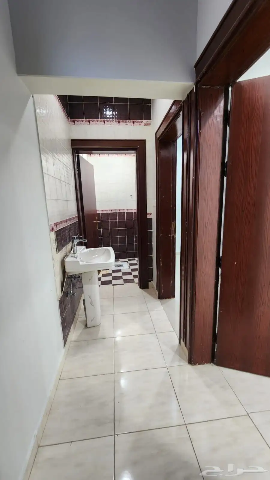 للإيجار شقة عوايل بحي الافق 2