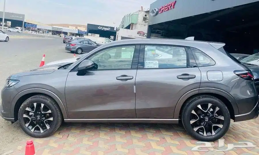 هوندا ZR-V LX موديل 2024 5