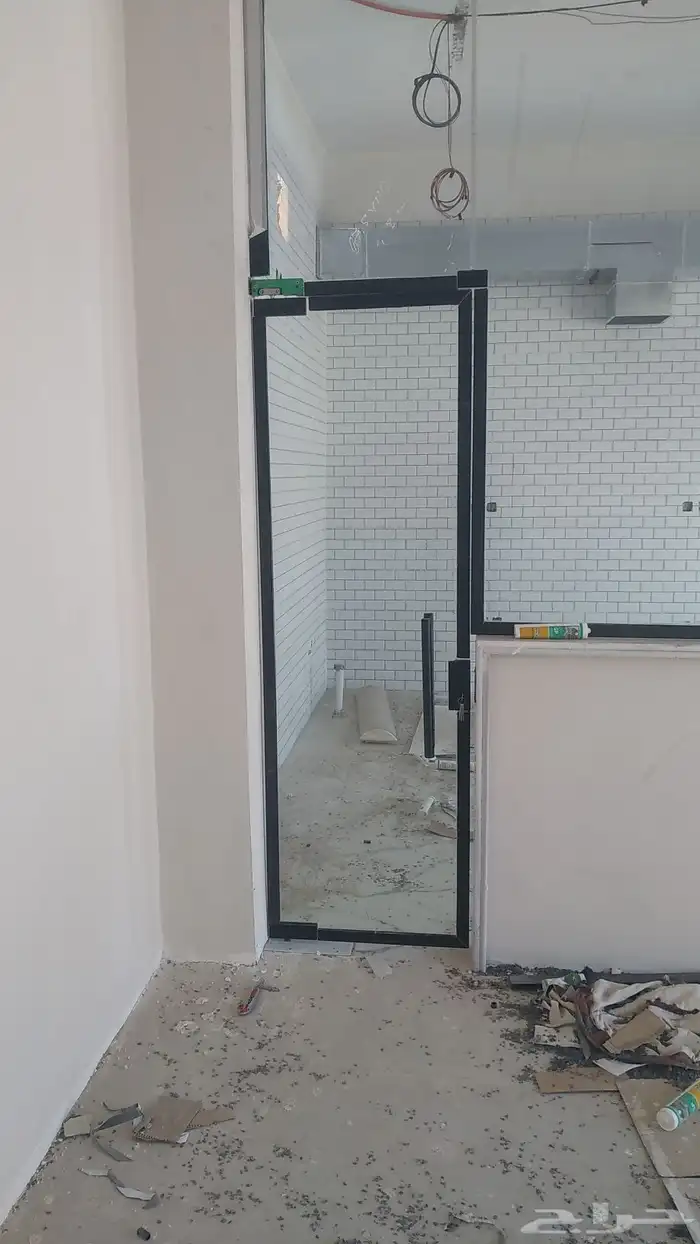 توريد وتركيب زجاج سكريت 0