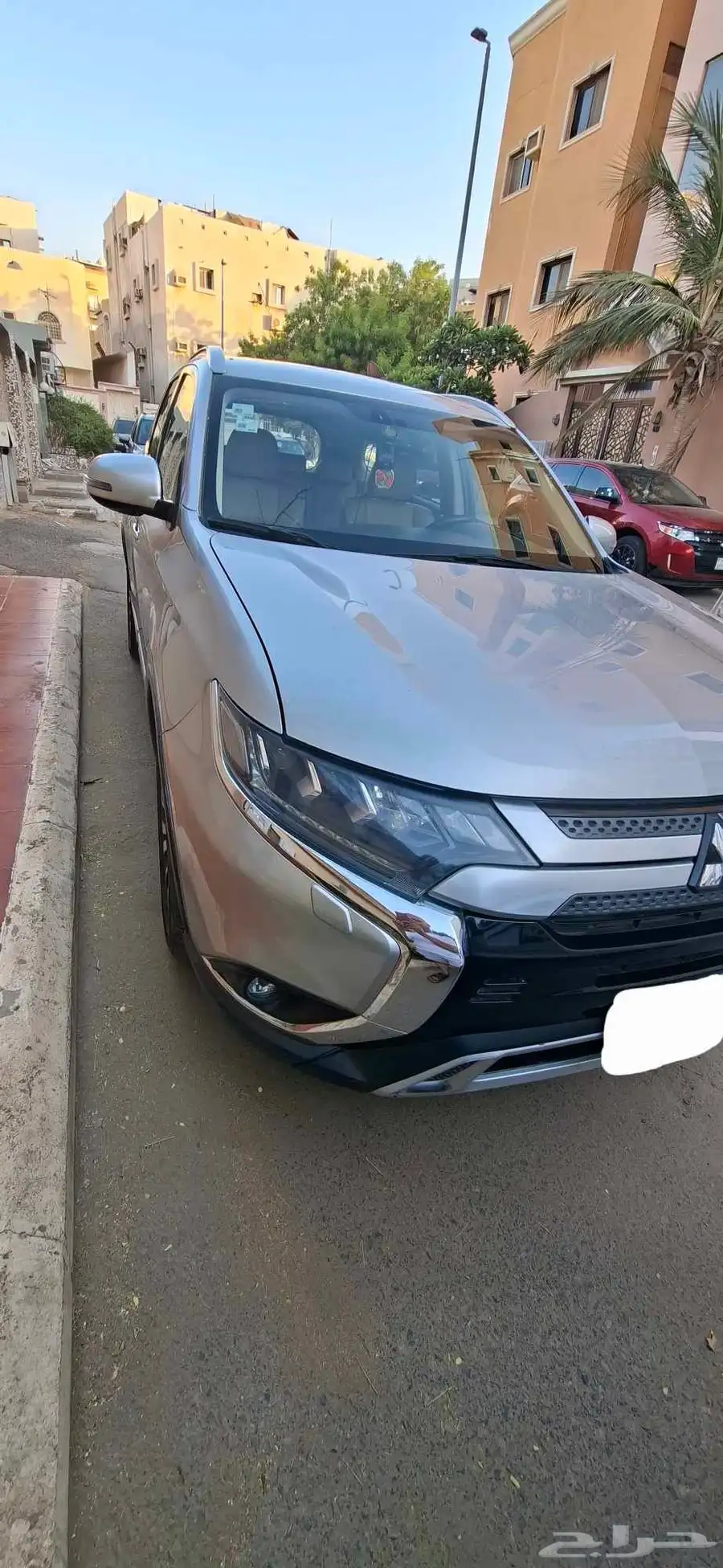 ميتسوبيشي اوتلاندر 2019 10
