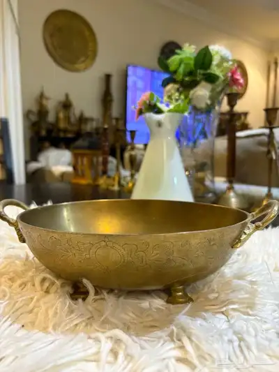 نحاسيات دلل لوحة مباخر فازات اسعار للك قطعه سعر 2