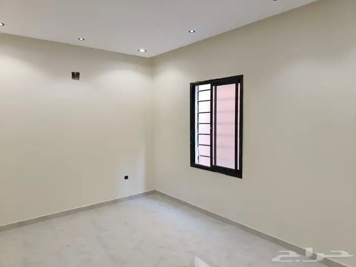 دور وشقة بصك مساحة الارض 320م عكاظ تقسيم ممتاز 9