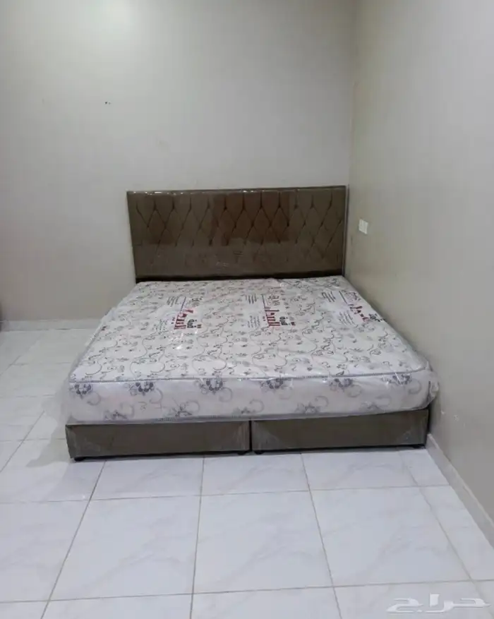 سرير مع مرتبه  توصيل 7