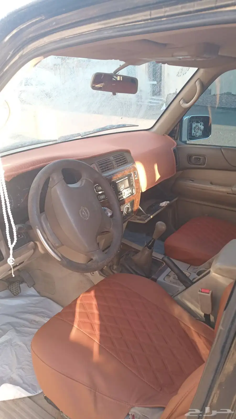 نيسان 2001 3