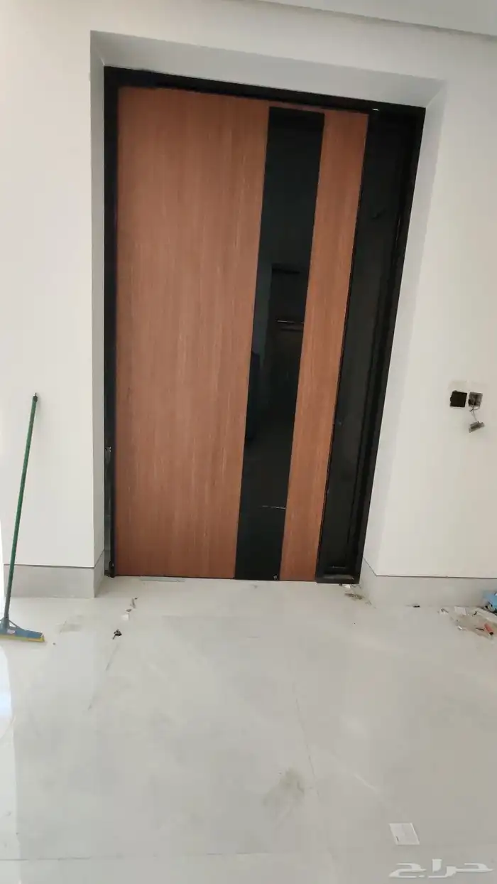 زجاج وأبواب المونيوم للتواصل 11