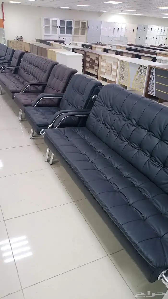 مكاتب وطاولات اجتماعية وكنب مكتبي و وكل ما هو جدد ا 13