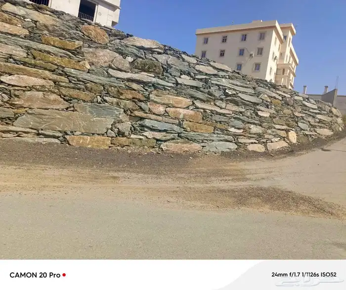 مقاول بناء جدران حجر وصغير ورباريب ومداخل واحواششش 4