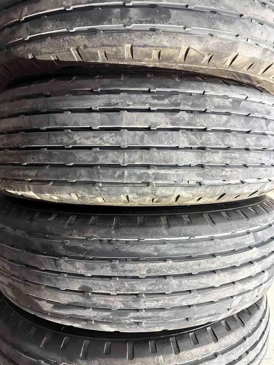 كفرات بالون نضيفه مره نوع الكفرات زيتكس مقاس 17 يركب على جي 4
