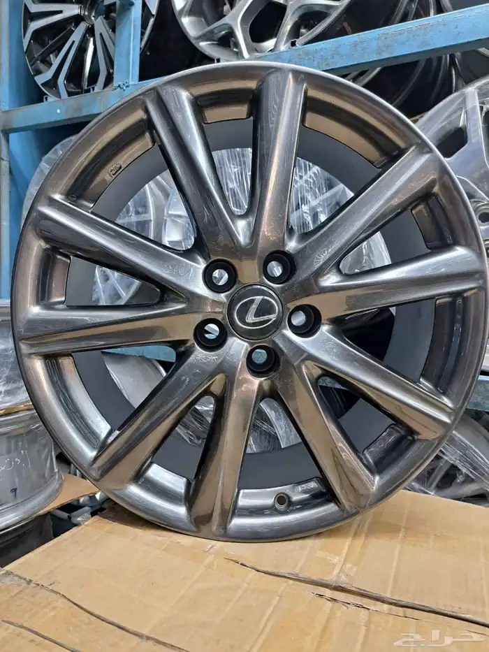 جنوط لكزس Gs 350 مقاس 19 موديل 2015 اصلية وكالة 11