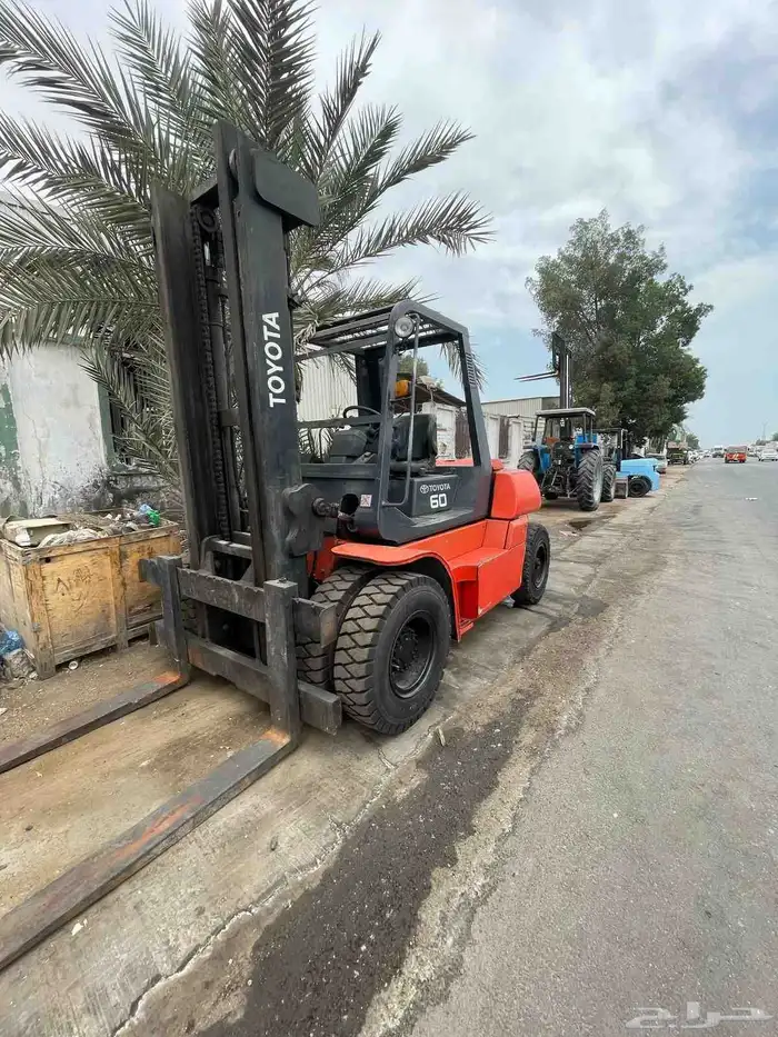 معدات رفع كرينات رافعات شوكية 9