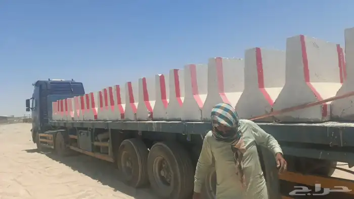 حواجز خرسانية وصبيات 0