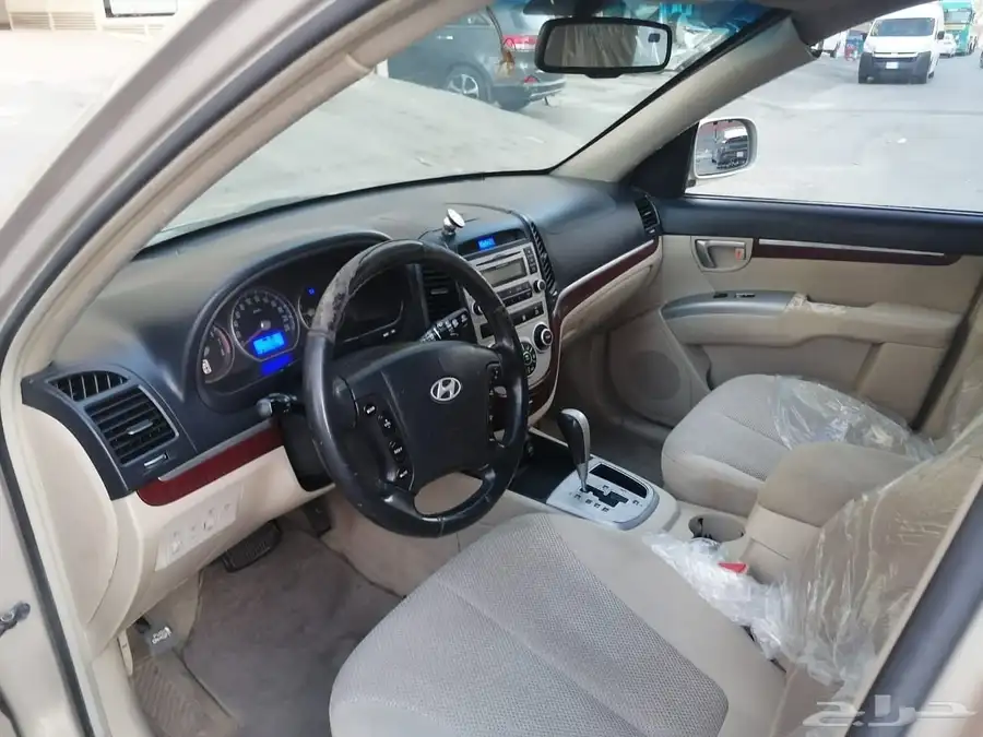 للبيع هونداي سنتافي الموديل 2008 بحالة ممتازة جدا 12