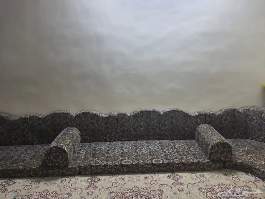 باطرمه جلسه للبيع 3 ف 3 تقريبا 3