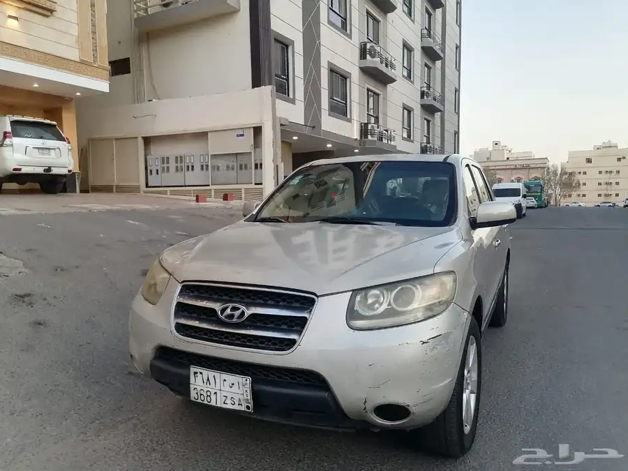 للبيع هونداي سنتافي الموديل 2008 بحالة ممتازة جدا 3