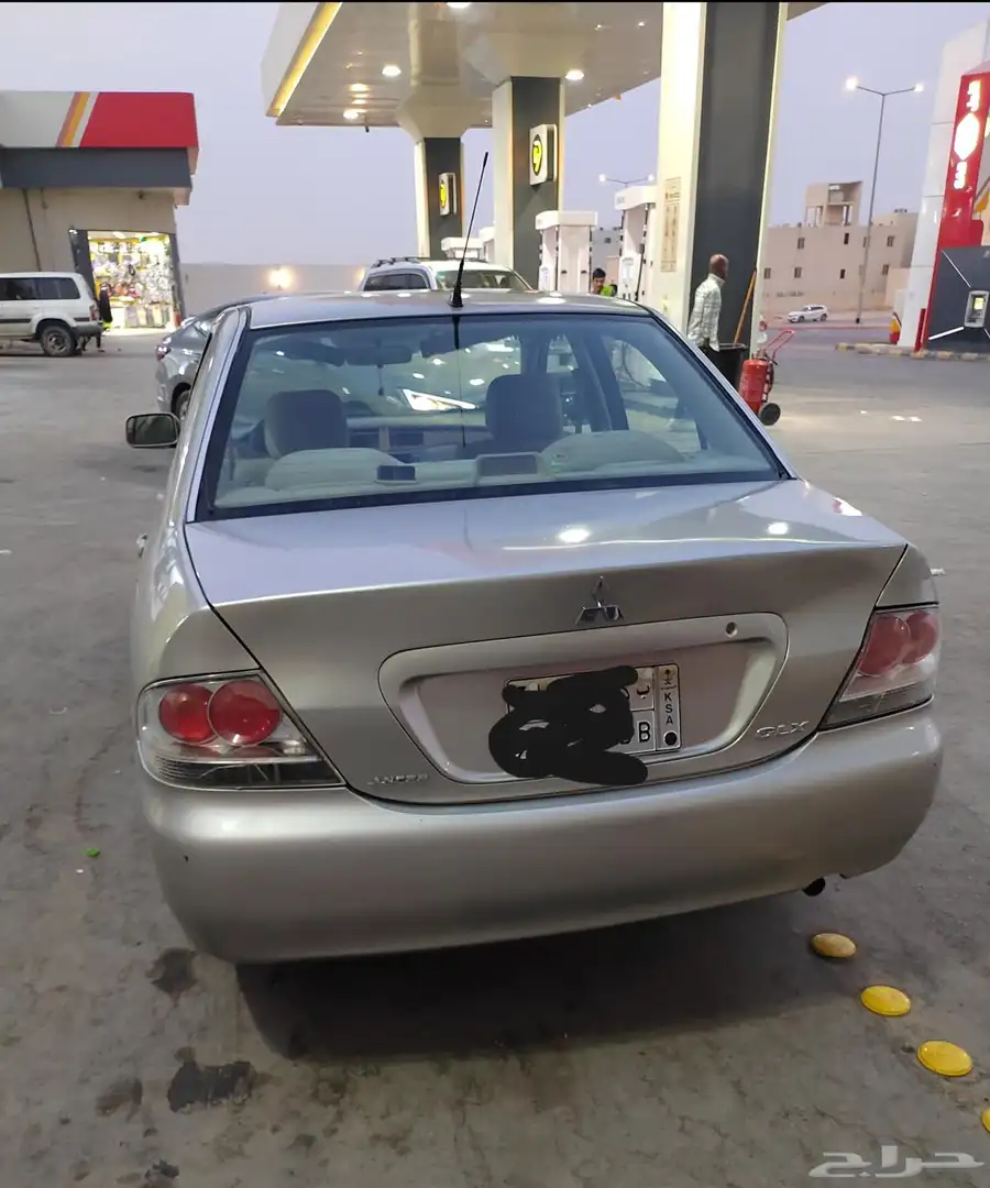 لانسر 2007 بومه. 0
