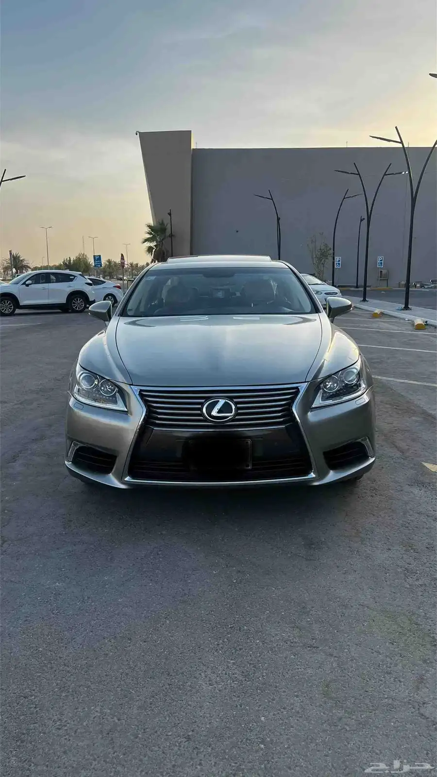 لكزس LS 460 0