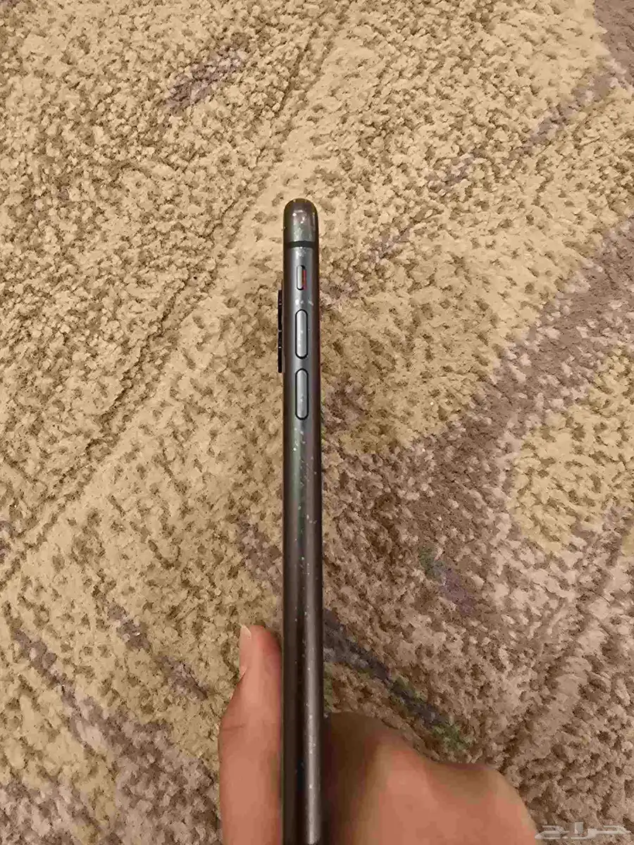 للبيع  آيفون 11. 3