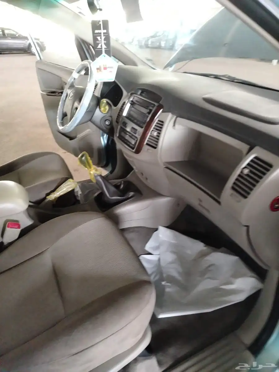 توياتا انوفا موديل 2012 11